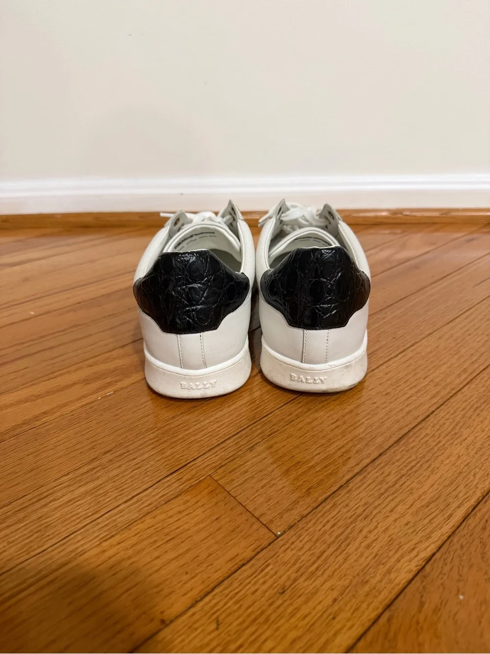 Bally White Leather Sneakers with Burgundy Stripe and Black Heel